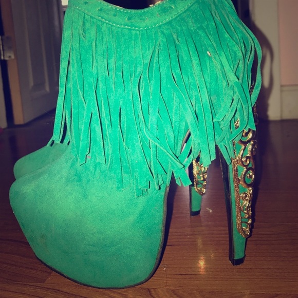 Teal booties! - Picture 1 of 7